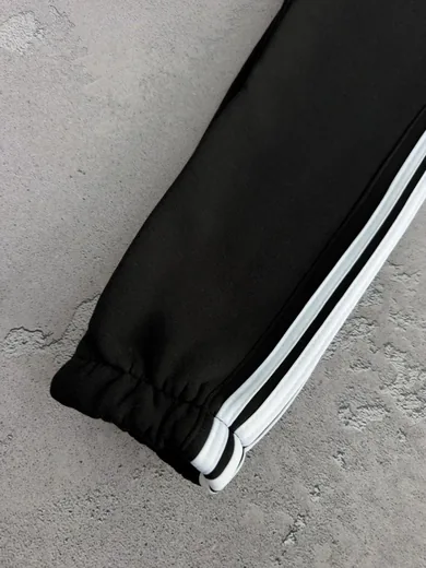 Штани Adidas чорні — складова набору Набір Adidas набір жилет кофта та штани футболка шапка