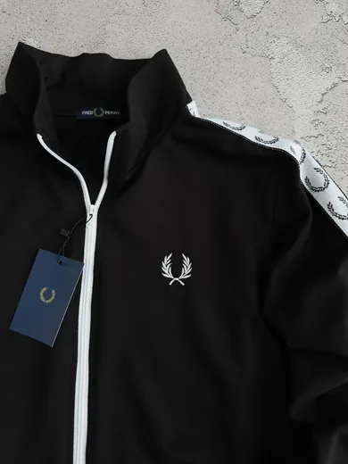 Кофта Fred Perry чорна фото 7