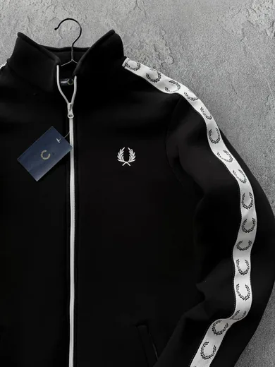 Кофта Fred Perry чорна фото 3