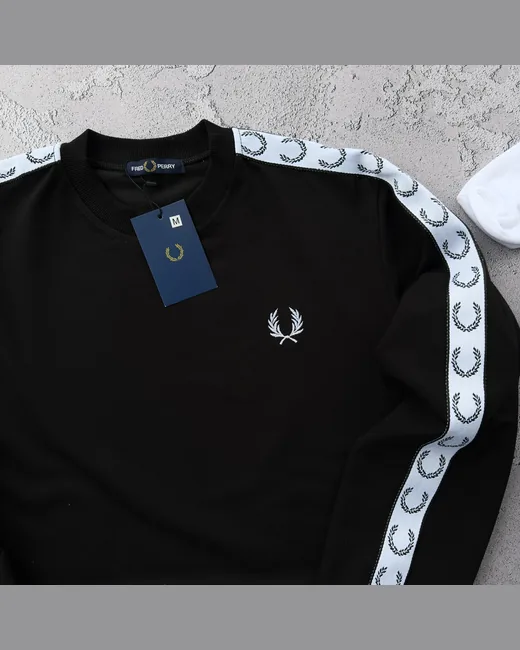 Світшот Fred Perry чорний фото 3
