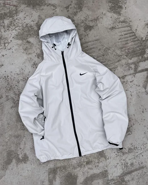 Вітрівка Nike біла принт фото 12