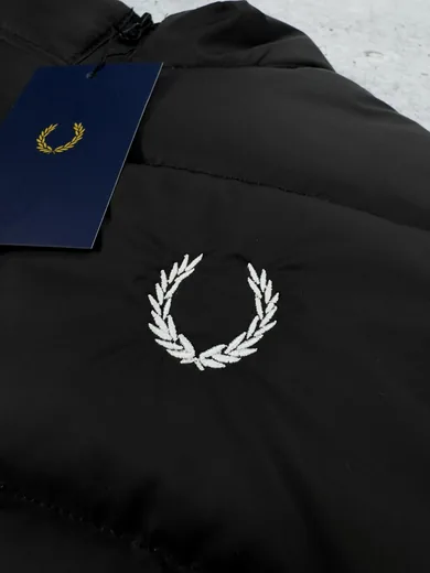 Жилет Fred Perry чорний фото 5