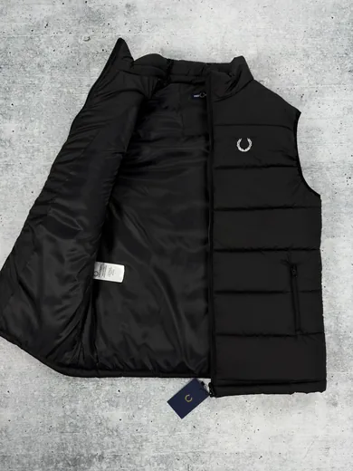 Жилет Fred Perry чорний фото 3