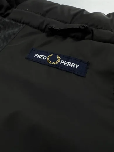 Жилет Fred Perry чорний фото 4