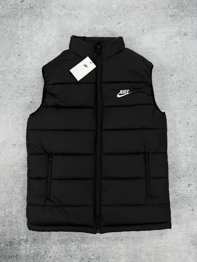 Жилет Nike чорний