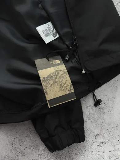 Вітрівка The North Face чорна фото 8