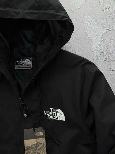Вітрівка The North Face чорна фото 5