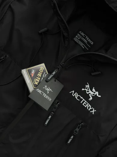 Вітрівка Arc'teryx чорна фото 2
