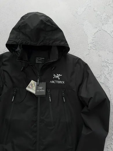 Вітрівка Arc'teryx чорна фото 3