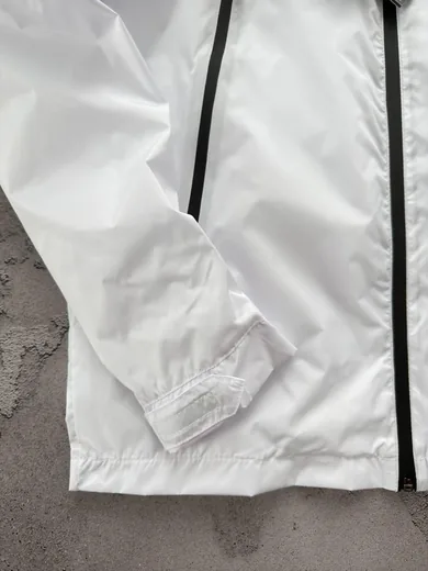 Вітрівка Arc'teryx біла фото 3