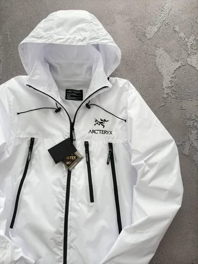 Вітрівка Arc'teryx біла фото 7