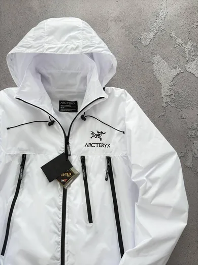 Вітрівка Arc'teryx біла фото 10
