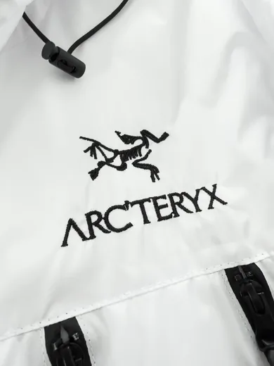Вітрівка Arc'teryx біла фото 2