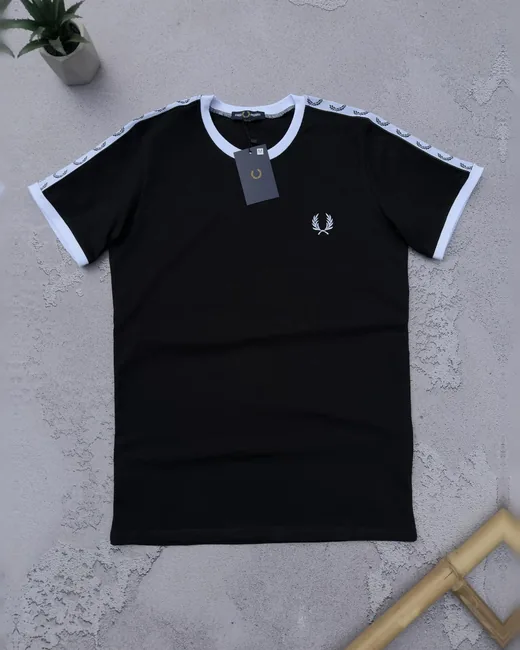 Футболка Fred Perry чорна
