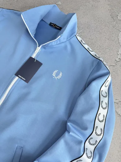 Кофта Fred Perry блакитна фото 7