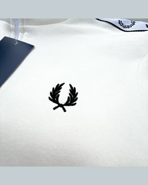 Кофта Fred Perry молочна фото 9