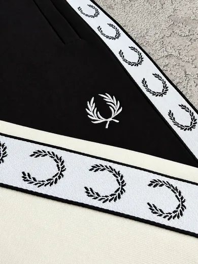Набір Fred Perry зима кофта молочна та штани чорні фото 10