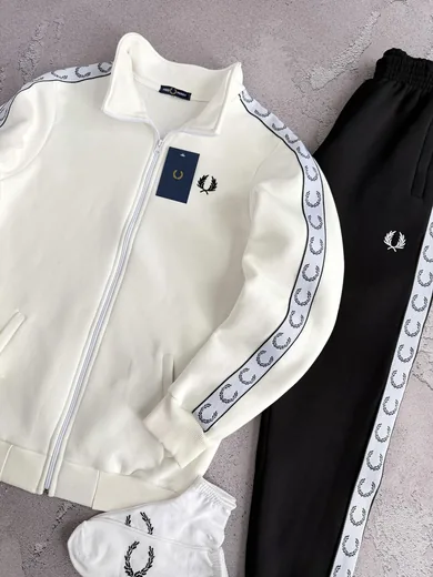 Набір Fred Perry зима кофта молочна та штани чорні фото 3