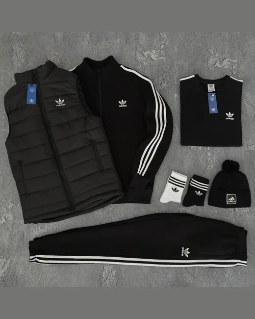 Набір Adidas набір жилет кофта та штани футболка шапка