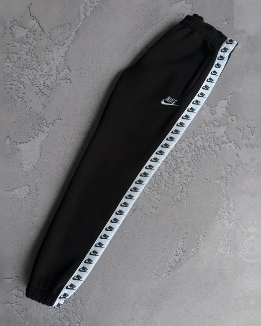 Штани Nike лампас чорні