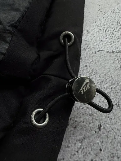 Куртка Зима Nike чорна фото 5