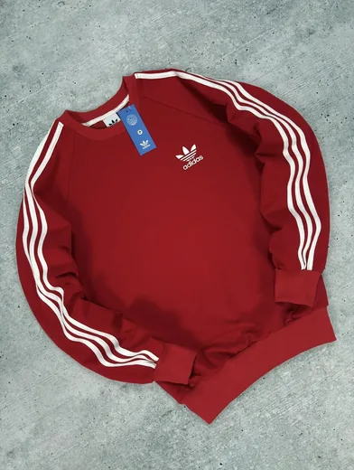 Світшот Adidas червоний — складова набору Набір Adidas світшот червоний футболка червона штани кепка 2 пари шкарпеток